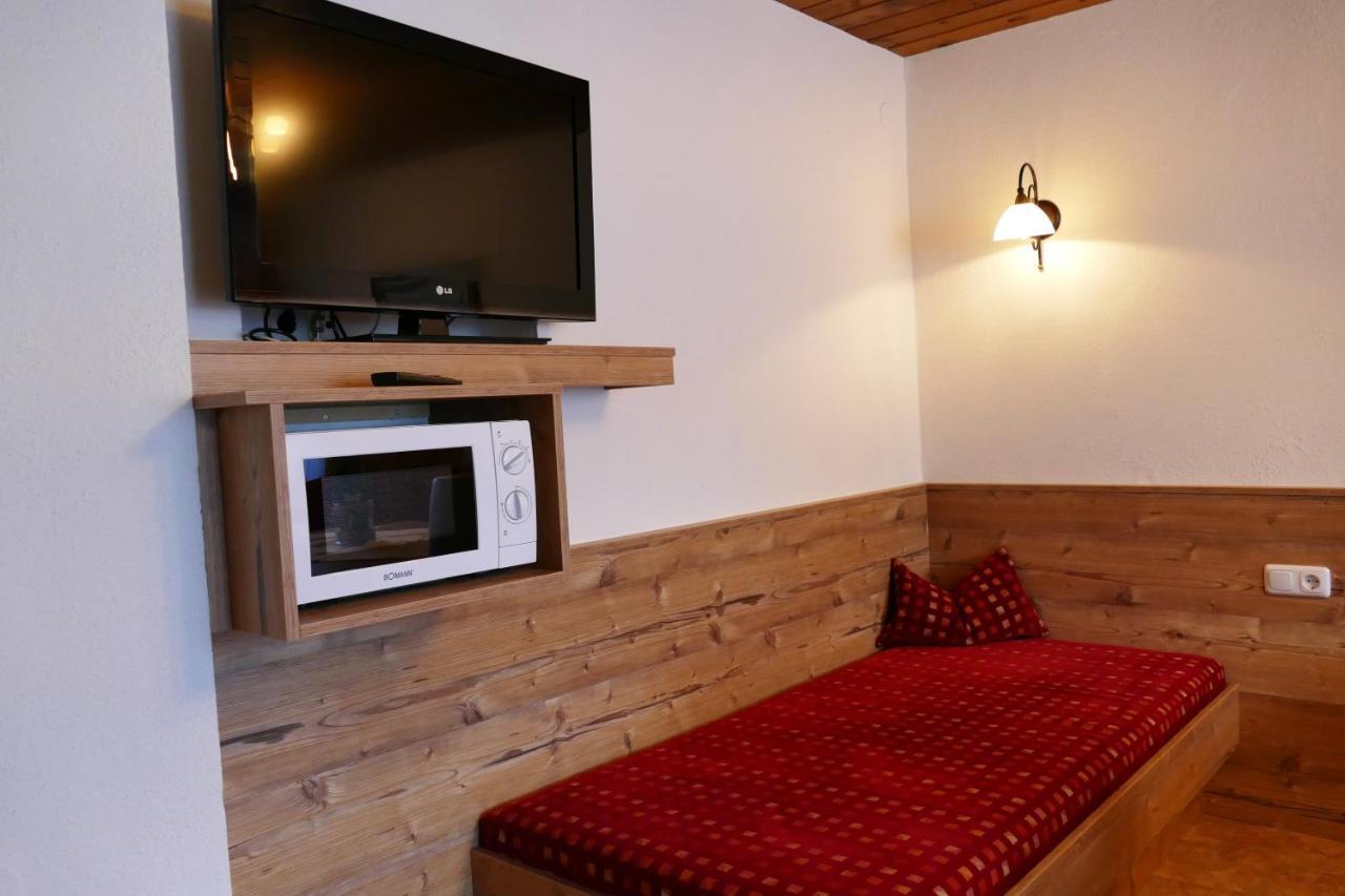 Gaestehaus Hochmuth Mayrhofen Exteriör bild