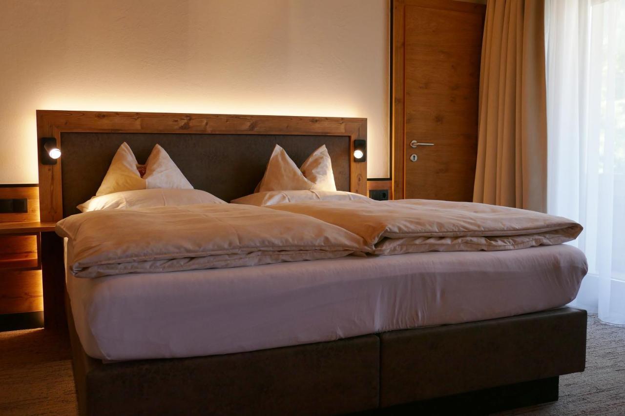 Gaestehaus Hochmuth Mayrhofen Exteriör bild