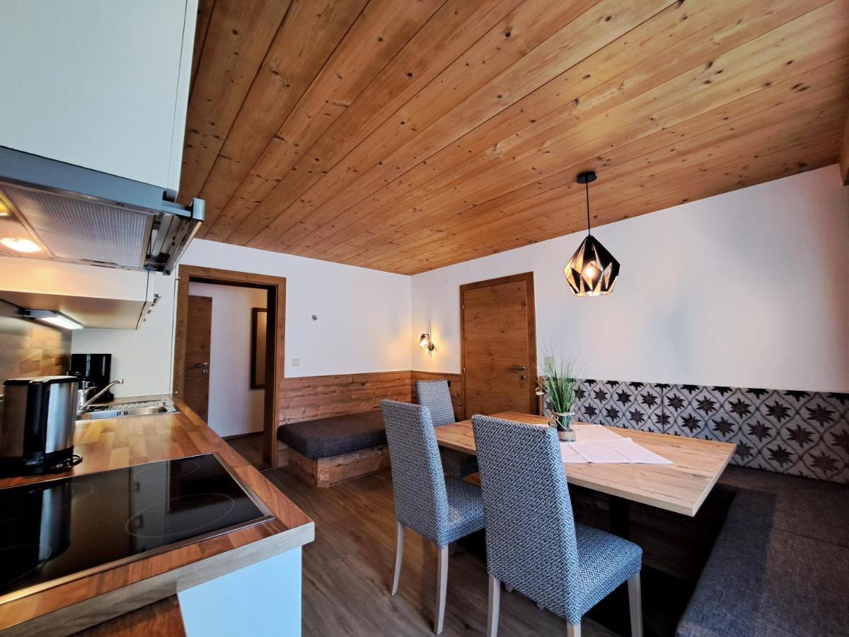 Gaestehaus Hochmuth Mayrhofen Exteriör bild
