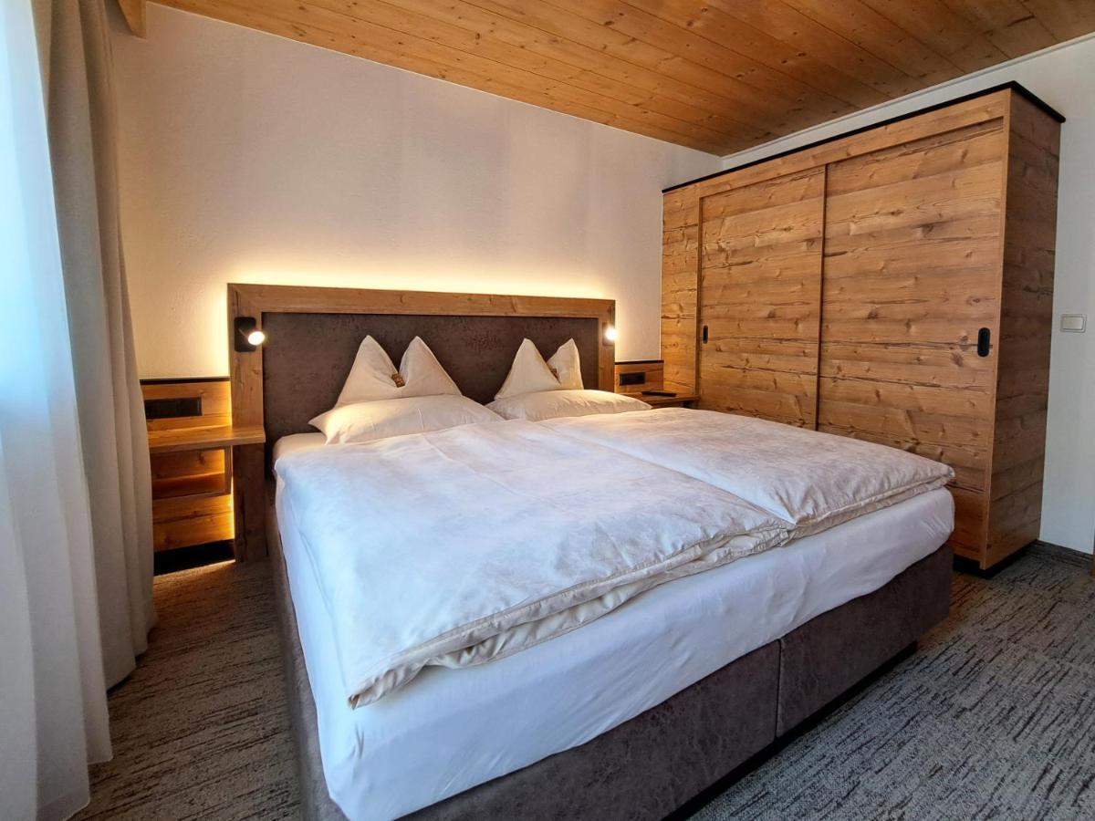 Gaestehaus Hochmuth Mayrhofen Exteriör bild